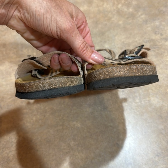 Women’s NAOT sandals size 41 - Picture 6 of 8